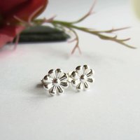 Fine Silver Daisy Stud Earrings ~ April Birth Flower ~ Handmade by The Tiny Tree Frog Jewellery