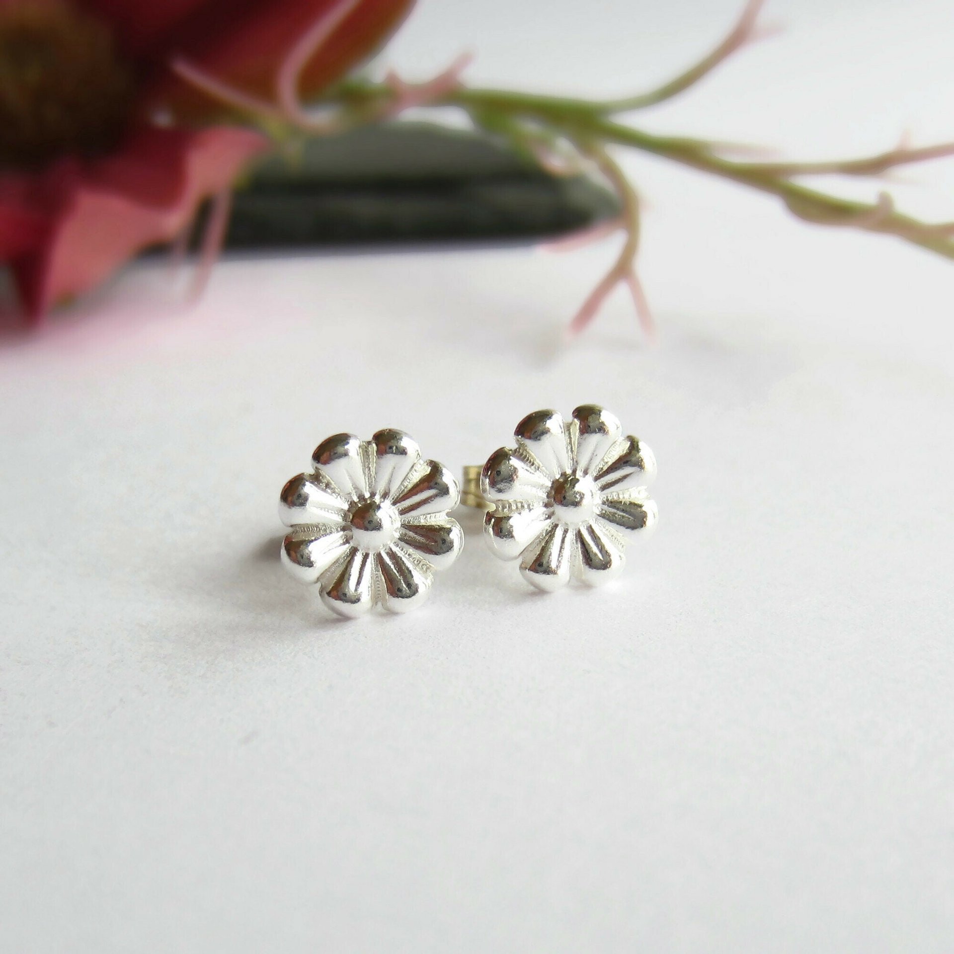 Fine Silver Daisy Stud Earrings ~ April Birth Flower ~ Handmade by The Tiny Tree Frog Jewellery
