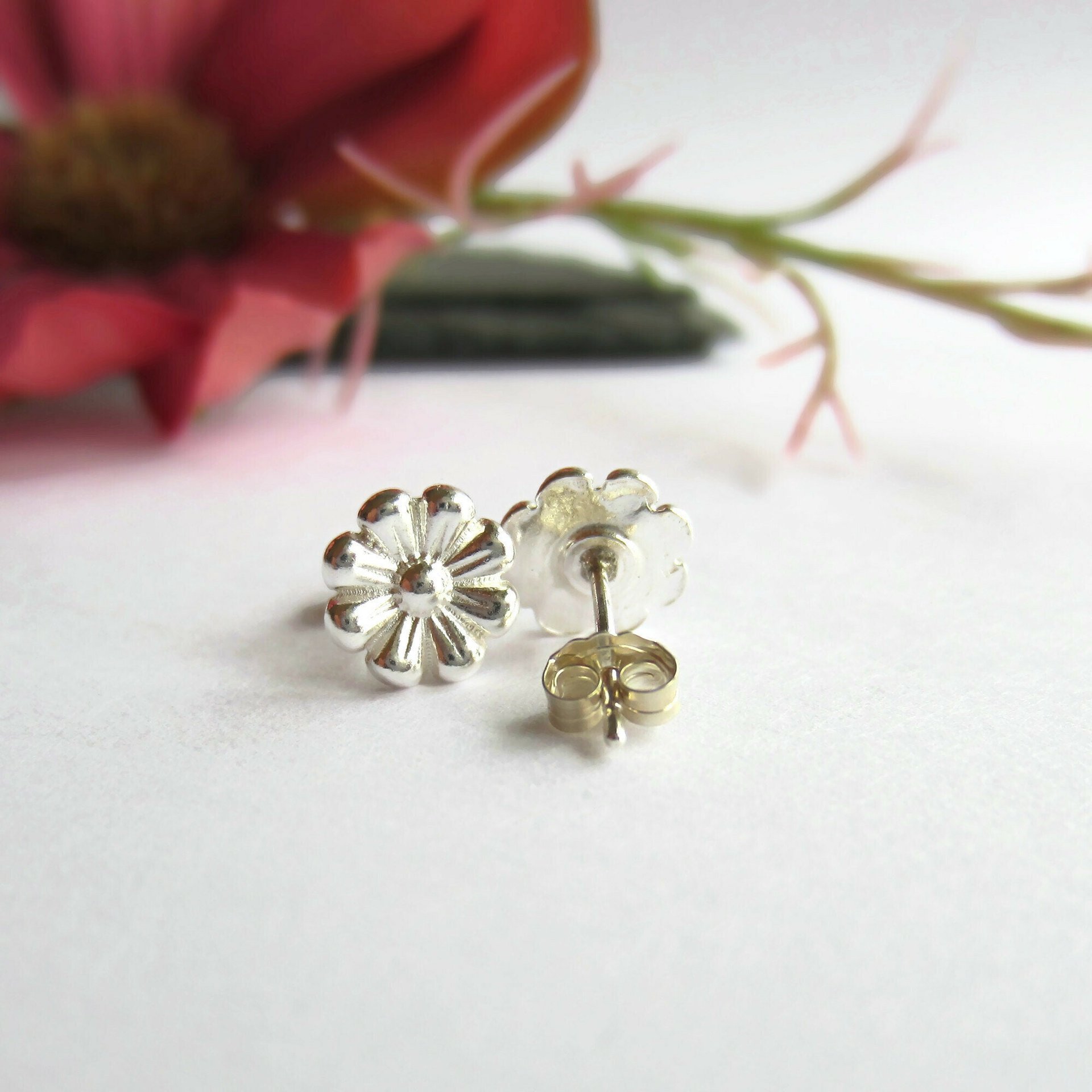 Fine Silver Daisy Stud Earrings ~ April Birth Flower ~ Handmade by The Tiny Tree Frog Jewellery