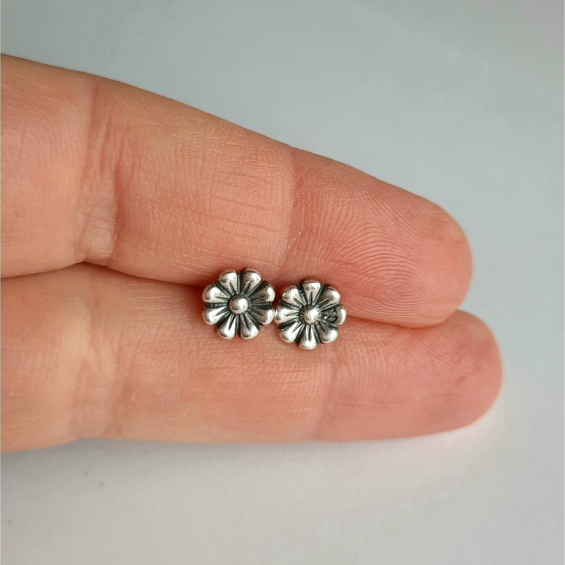 Oxidised Fine Silver Daisy Stud Earrings ~ April Birth Flower Studs ~ Handmade by The Tiny Tree Frog Jewellery